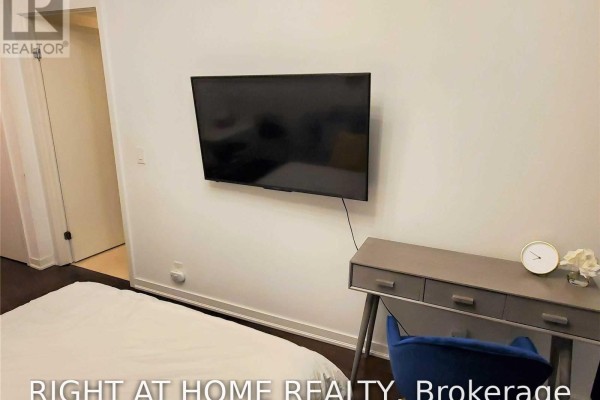 4902 - 14 York Street, Toronto, ON M5R2G3 Photo 4