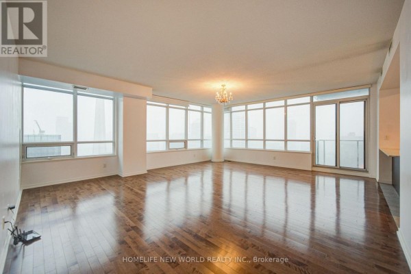 4905 - 65 Bremner Boulevard, Toronto, ON, photo 3