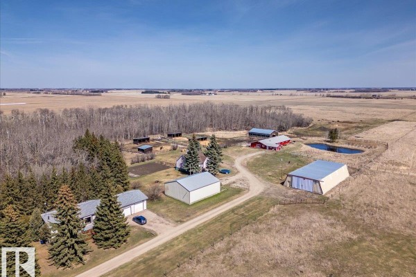 49059 Rge Road 265, Rural Leduc County, AB, photo 3