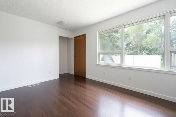 Bedroom 2 - 4906 50 Av, Lamont, AB T0B2R0 Photo 5