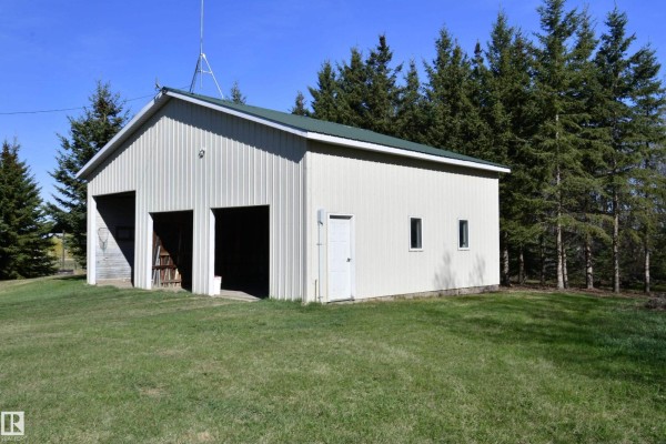 Kitchen - 49074 Rge Rd 241, Rural Leduc County, AB T9E2R8 Photo 3