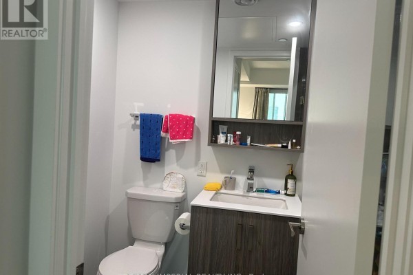 Living room - 4909 - 88 Queen Street E, Toronto, ON M5C0B6 Photo 5