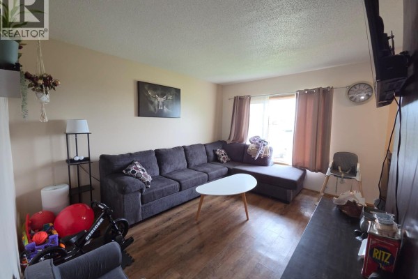 Bedroom - 4911/4913 56 Avenue, Pouce Coupe, BC V0C2C0 Photo 3