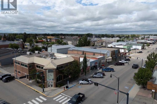 4912 50 Avenue, Olds, AB T4H1A5 Photo 5