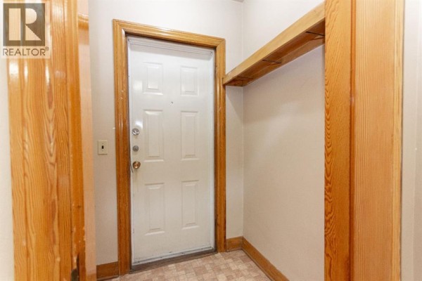 4917 46 Street, Red Deer, AB, photo 3