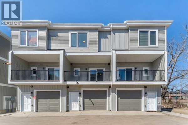 3pc Bathroom - 4917 88 Avenue Ne, Calgary, AB T3J5N8 Photo 2