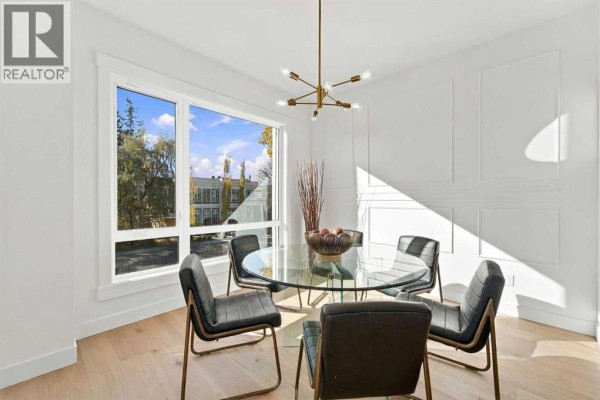 Foyer - 4918 21 Avenue Nw, Calgary, AB T3B0X2 Photo 3