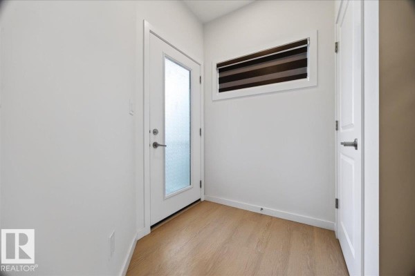 Bedroom 4 - 4918 Kinney Rd Sw, Edmonton, AB T6W5H1 Photo 5