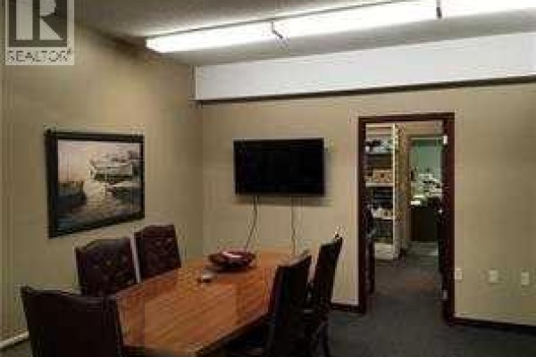 4919 48 Street, Red Deer, AB, photo 2