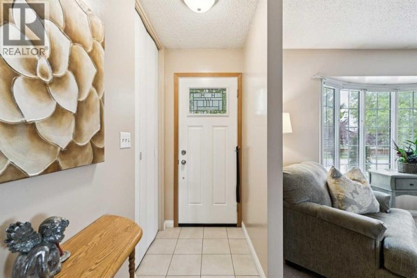 Bedroom - 4919 Marlborough Drive Ne, Calgary, AB T2A2Z4 Photo 3