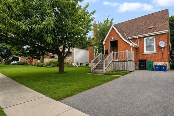 Primary Bedroom - 492 Courtland Avenue E Unit# Upper, Kitchener, ON N2G2W7 Photo 2