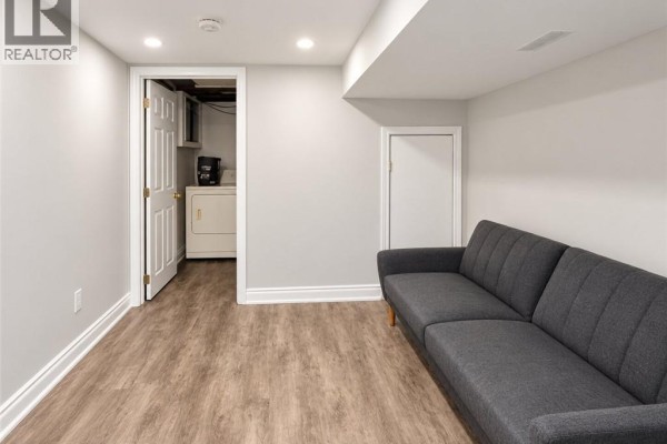 492 Courtland Avenue E Unit# Lower, Kitchener, ON N2G2W7 Photo 4