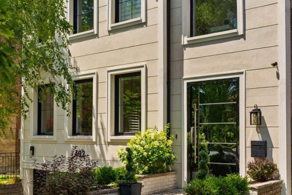 492 Old Orchard Grove, Toronto, ON, photo 2