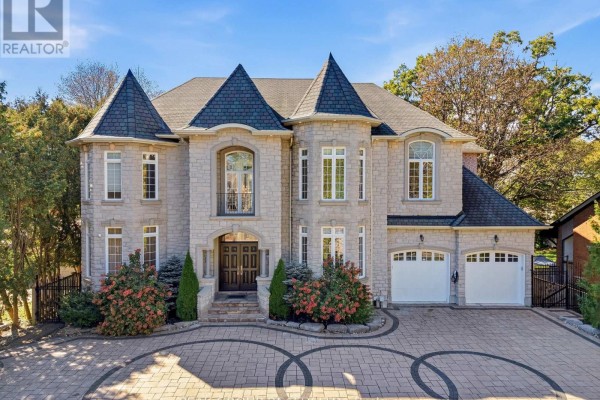 492 Rougemount Drive, Pickering, ON L1W2B9 Photo 4