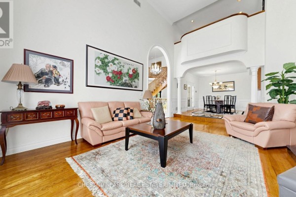 492 Ruth Avenue, Toronto, ON, photo 3