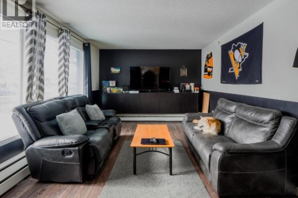 Kitchen - 4921 46 Street, Yellowknife, NT X1A1L1 Photo 5