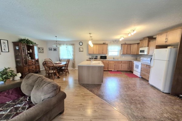 Bedroom 2 - 4921 51 Av, Wildwood, AB T0E2M0 Photo 5