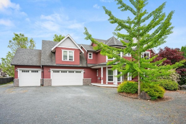 4922 215 Street, Langley, BC, photo 2