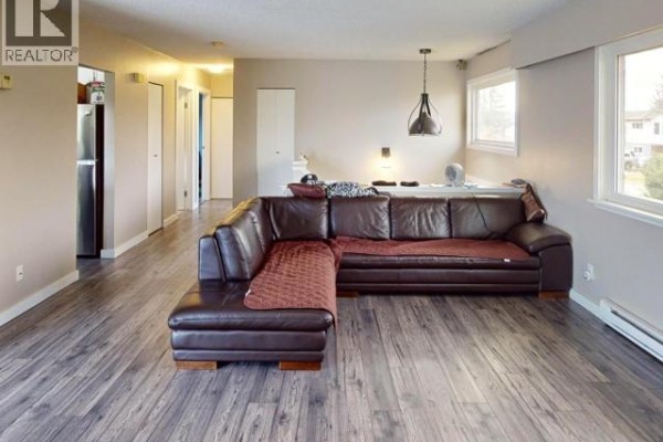 3pc Bathroom - 4922 Saskatchewan Ave, Powell River, BC V8A3G4 Photo 4