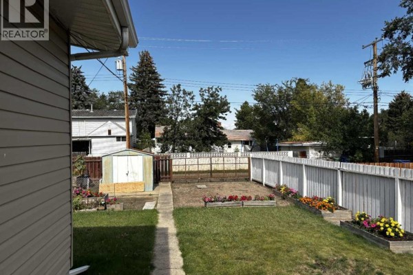 Bedroom - 4923 52 Avenue, Taber, AB T1G1H6 Photo 5