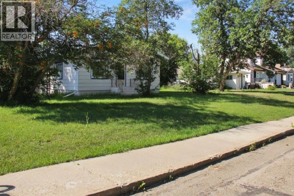 4925 49 Street, Sedgewick, AB, photo 2