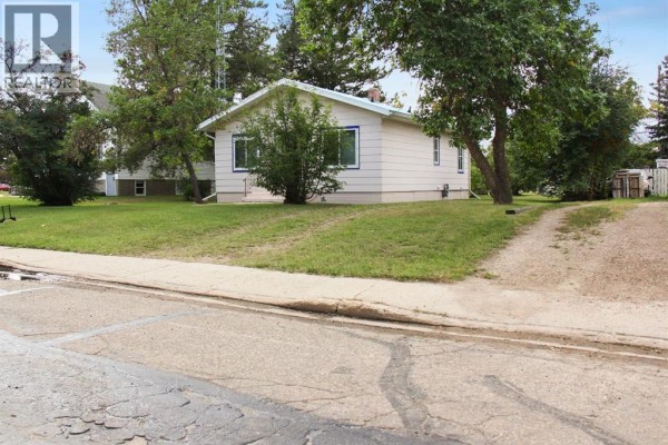Bedroom - 4925 49 Street, Sedgewick, AB T0B4C0 Photo 4