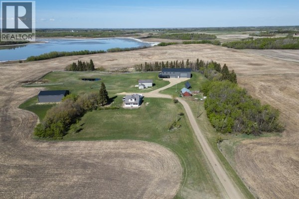 Family room - 49274 Range Road 225, Rural Leduc County, AB T0B3M3 Photo 5