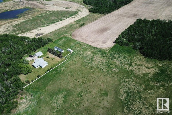 49279 Rr250, Rural Leduc County, AB, photo 3