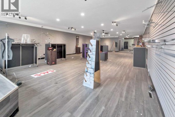 4932, 50 Street, Rocky Mountain House, AB, photo 3