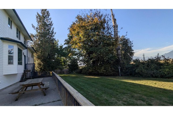 Eating area - 49381 Yale Road, East Chilliwack, Chilliwack, BC V4Z0B2 Photo 4