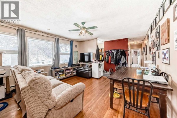 4pc Bathroom - 4939 45 Street, Innisfail, AB T4G1M4 Photo 5