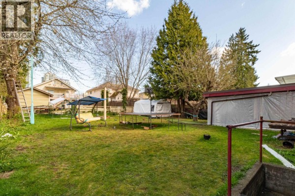 4939 Sidley Street, Burnaby, BC V5J1T6 Photo 4