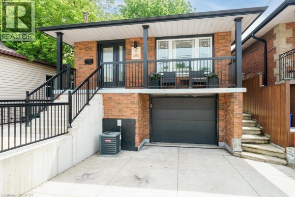 494 Ferguson Avenue N, Hamilton, ON, photo 2