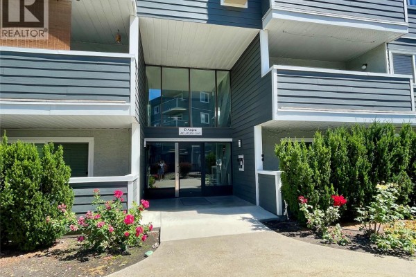 495 All Star Court Unit# 332, Kelowna, BC, photo 2