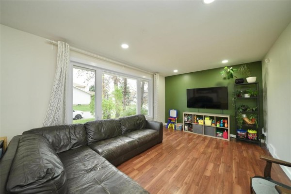 Bedroom - 495 Bonner Avenue, Winnipeg, MB R2G1B4 Photo 4