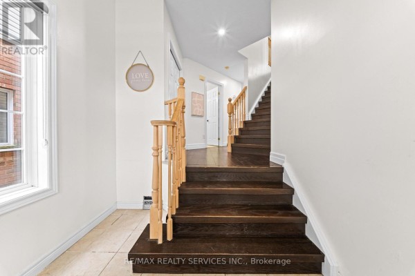 495 Brigantine Drive, Waterloo, ON N2K4B7 Photo 4