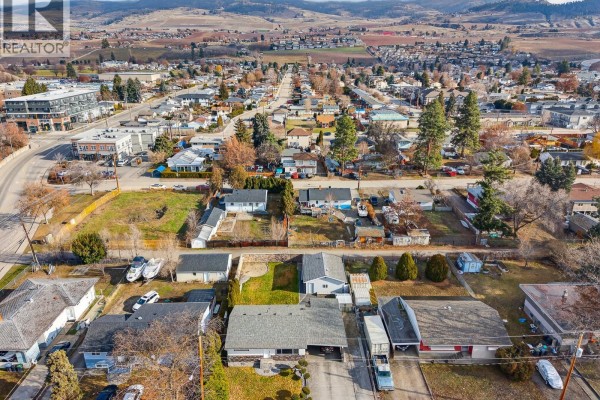 Recreation room - 495 Donhauser Road, Kelowna, BC V1X3G2 Photo 5