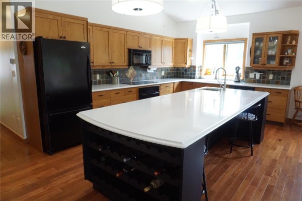 Family room - 4951 Hot Springs Road Lot# 1, Fairmont Hot Springs, BC V0B1L1 Photo 4
