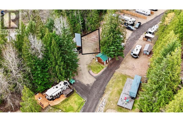 4955 Camp Creek Road Unit# 16 Lot# 16, Revelstoke, BC V0E2J0 Photo 2