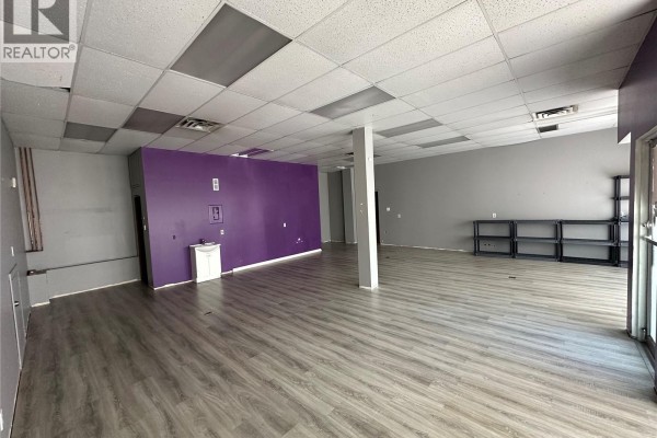 4956 Argyle St, Port Alberni, BC, photo 2
