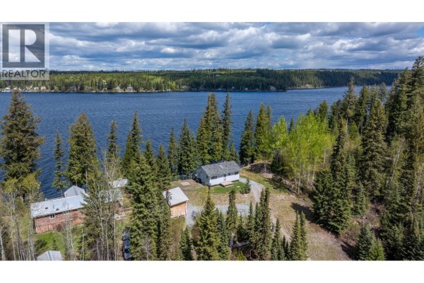 49620 Lloyd Drive, Cluculz Lake, BC, photo 2