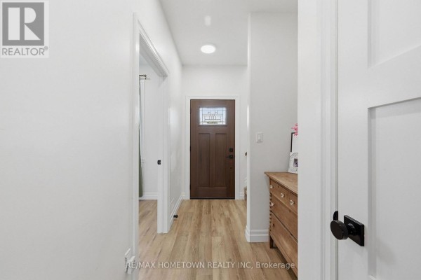 Foyer - 4963 County Road 8 Road, South Dundas, ON K0C2H0 Photo 4