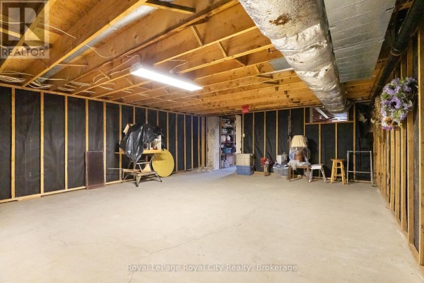 Laundry room - 4963 Sixth Line, Guelph/eramosa, ON N0B2K0 Photo 4