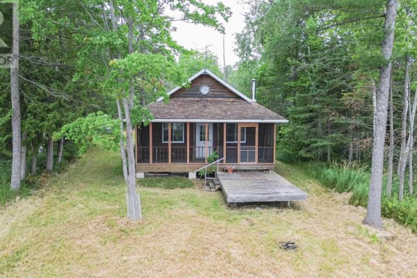 Kitchen - 4967 Gordon Rd, Jocelyn Township, ON P0R1G0 Photo 2