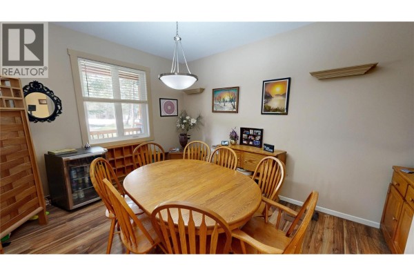 4967 Saddlewood Lane, Radium Hot Springs, BC, photo 3