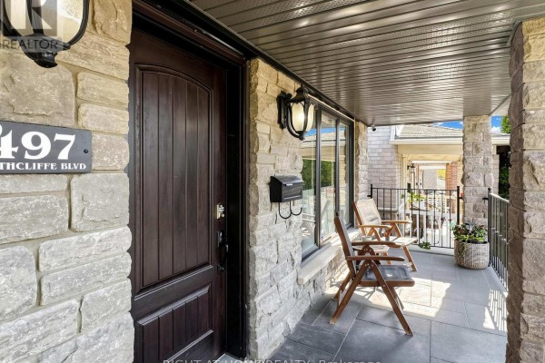 Kitchen - 497 Northcliffe Boulevard, Toronto, ON M6E3L4 Photo 3