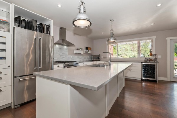 4970 216 Street, Langley, BC V3A8B4 Photo 4