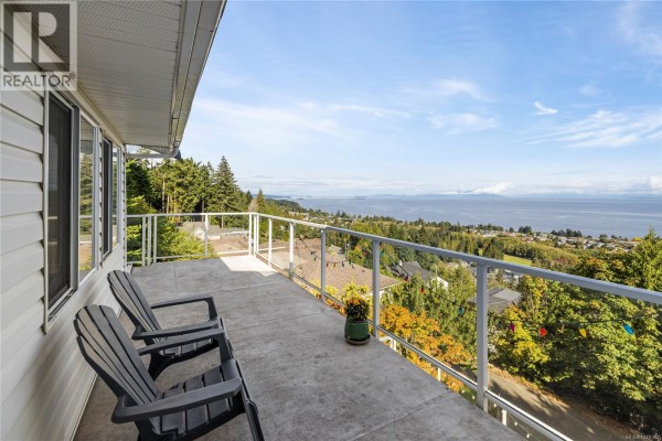 4975 Laguna Way, Nanaimo, BC, photo 3