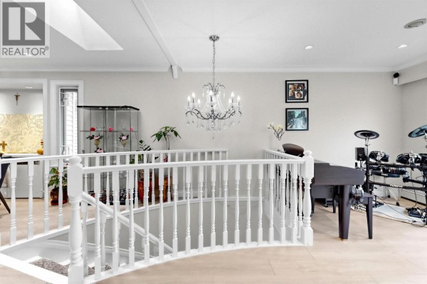 4978 Irmin Street, Burnaby, BC V5J1Y5 Photo 4