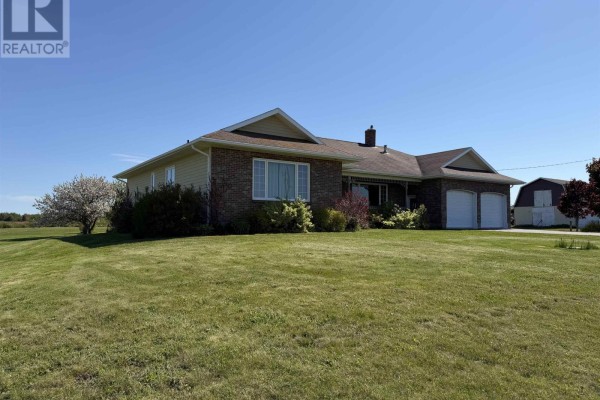 Living room - 498 Barbara Weit Road, Sherbrooke, PE C1N4J8 Photo 3